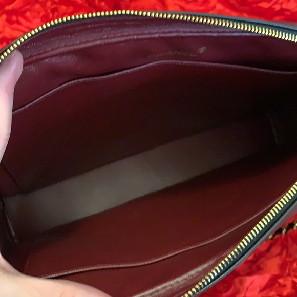 Chanel Chain Bag - Picture 5 of 10